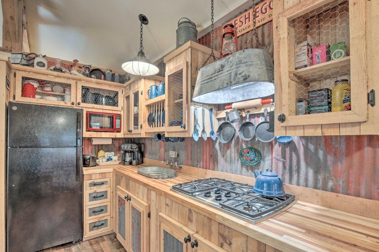 Kerrville Converted Barn Tiny Home With Kayaks! Εξωτερικό φωτογραφία