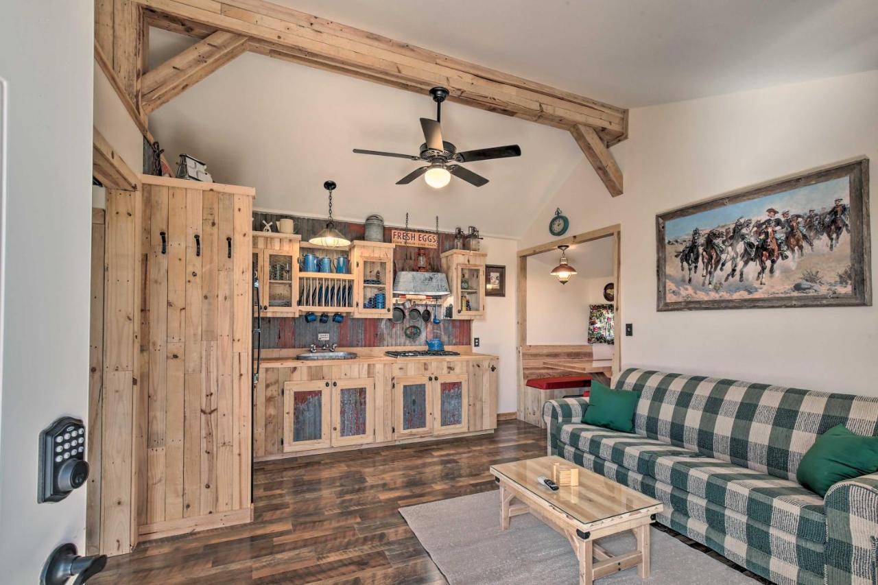 Kerrville Converted Barn Tiny Home With Kayaks! Εξωτερικό φωτογραφία