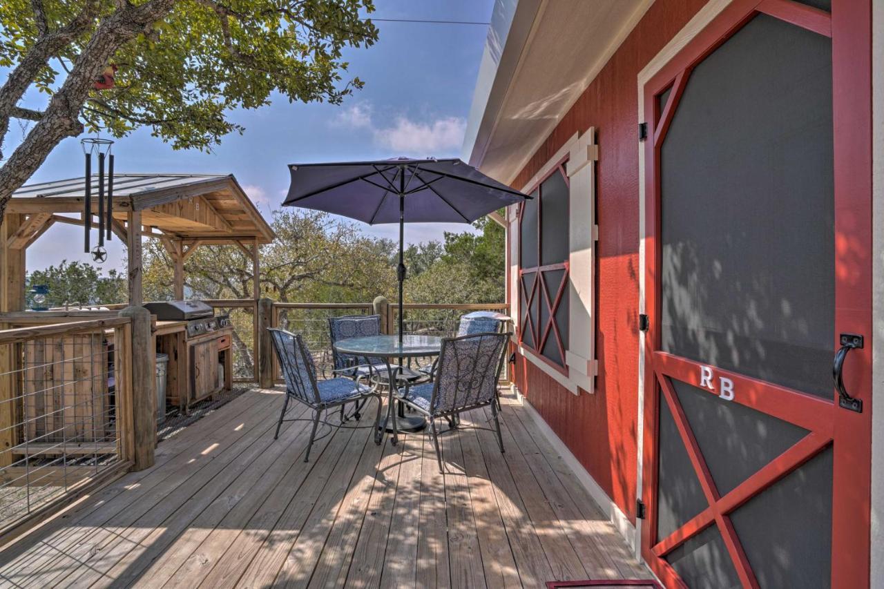 Kerrville Converted Barn Tiny Home With Kayaks! Εξωτερικό φωτογραφία
